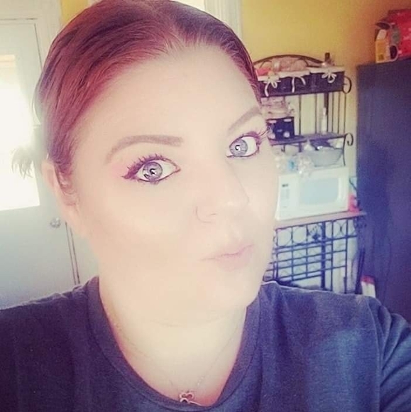 hollysimms85